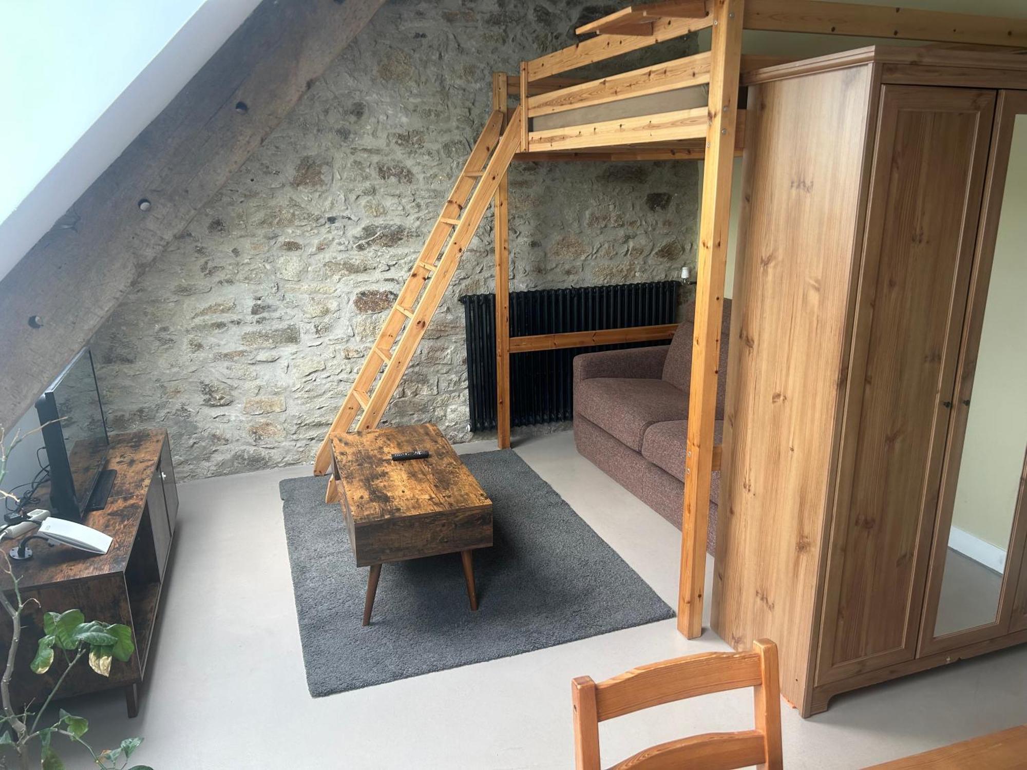 Saint-Étienne-de-MontlucSejour Au Domaine Des Mortiersアパートメント エクステリア 写真